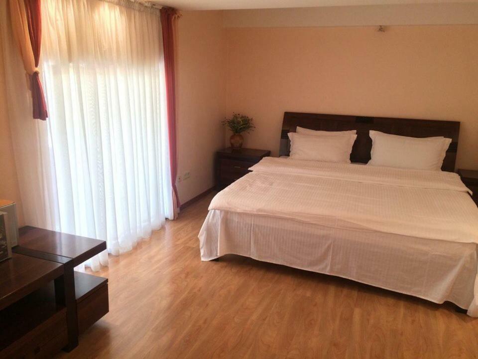 Appartamento Deribasovskaya,16/1 Odessa Esterno foto